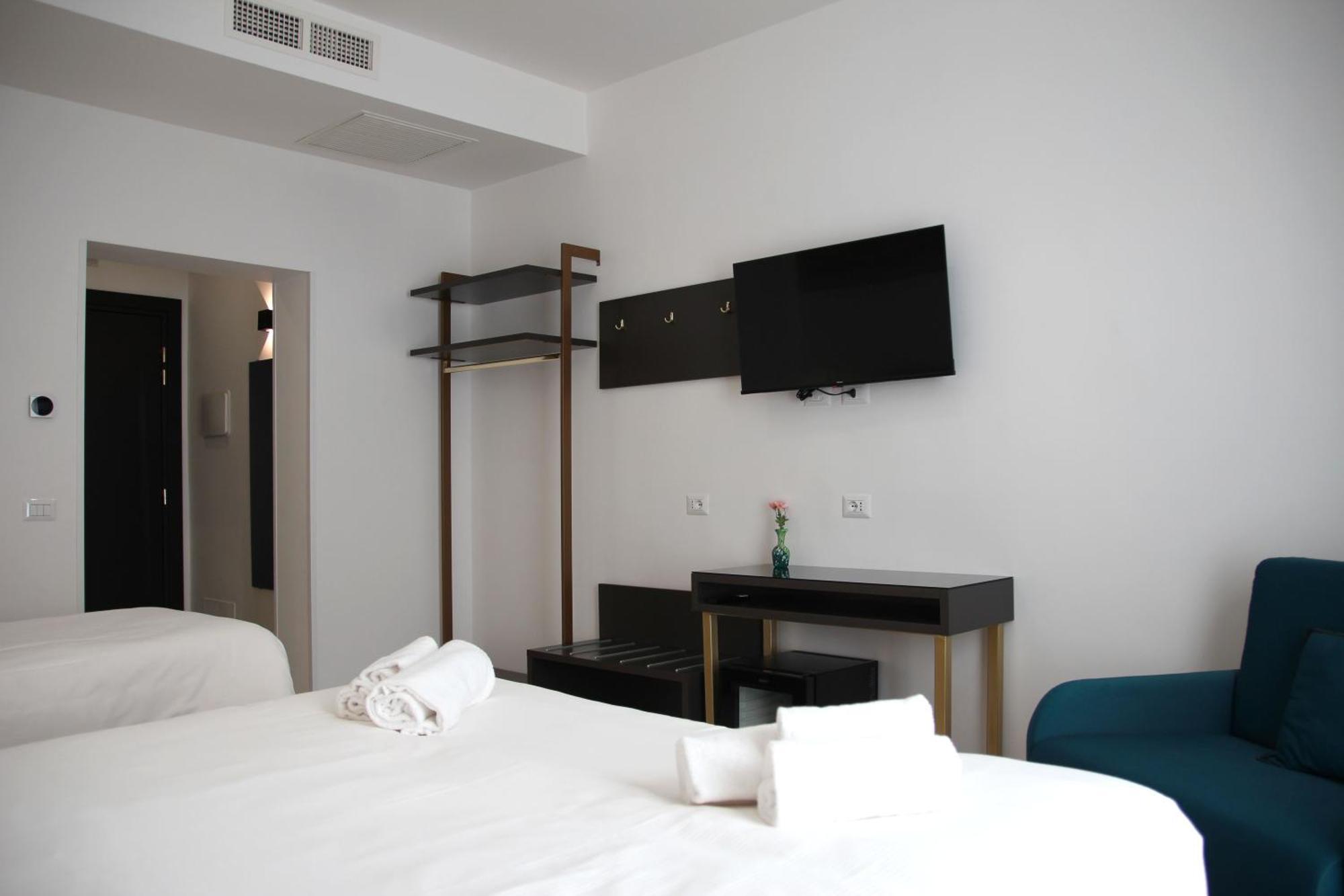 Joyful 148 Luxury Guest House Powered By Joyful Termini Boutique Guest House Roma Exterior foto