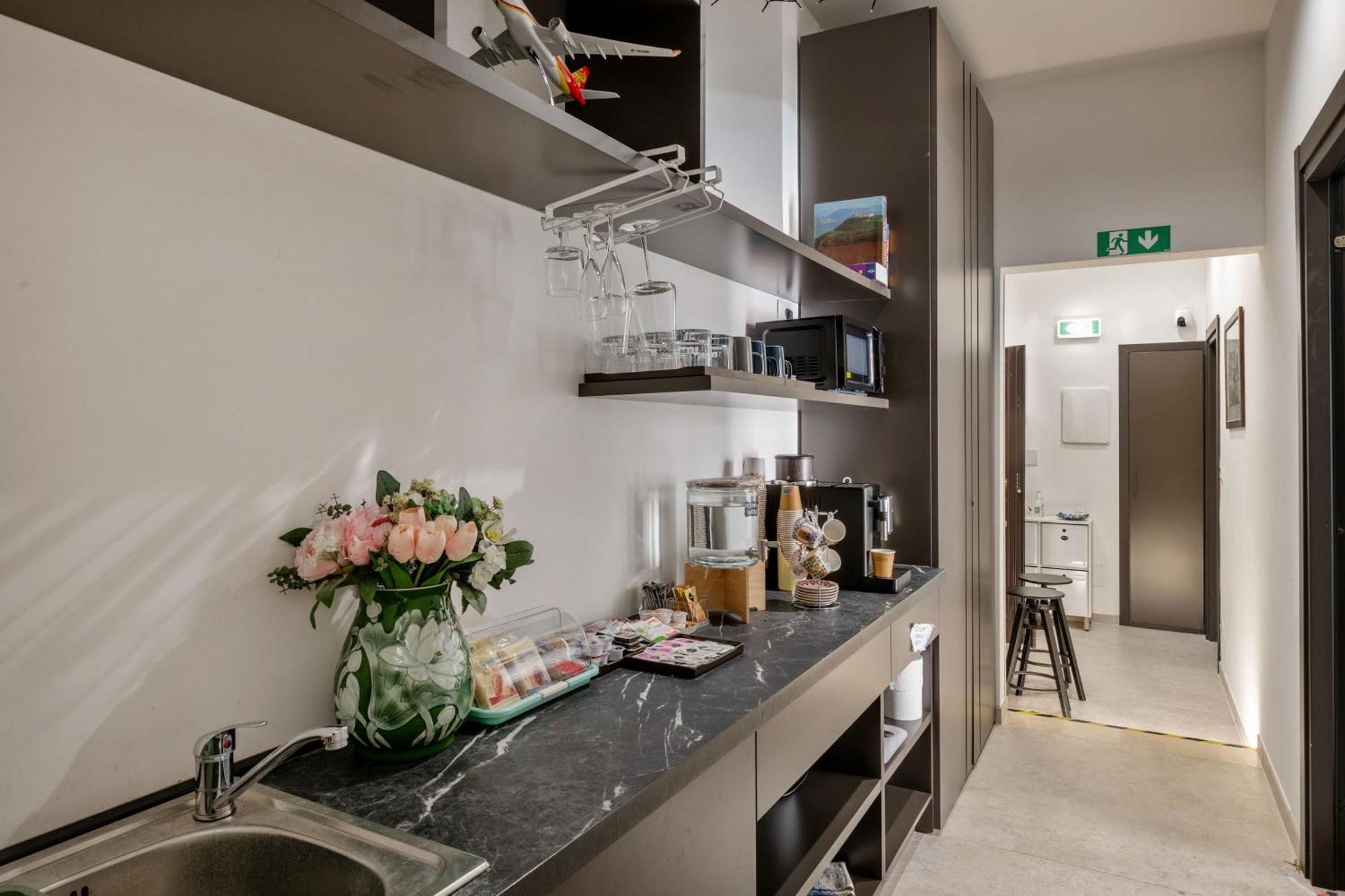 Joyful 148 Luxury Guest House Powered By Joyful Termini Boutique Guest House Roma Exterior foto